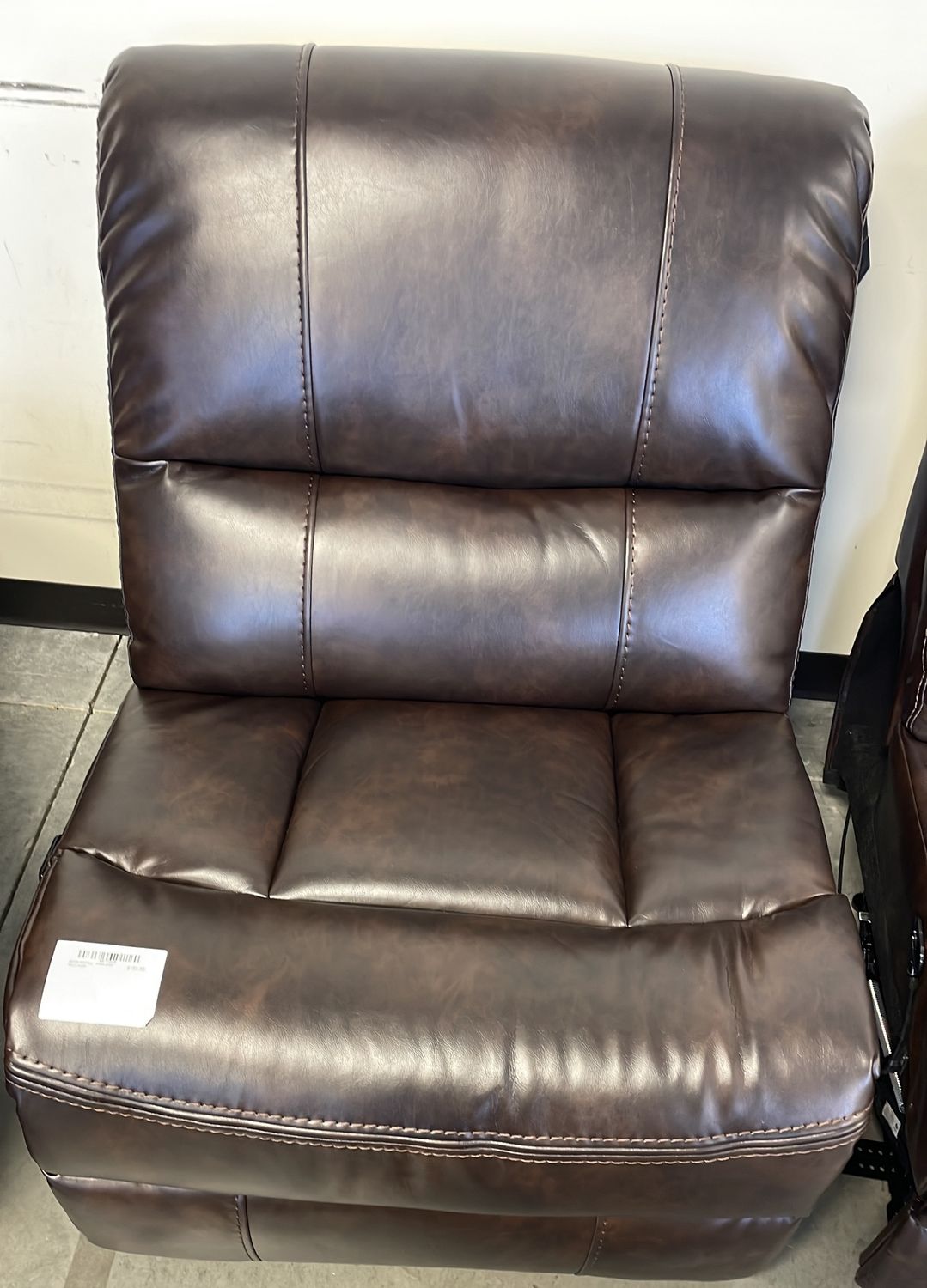 66703 MAYALL - ARMLESS RECLINER