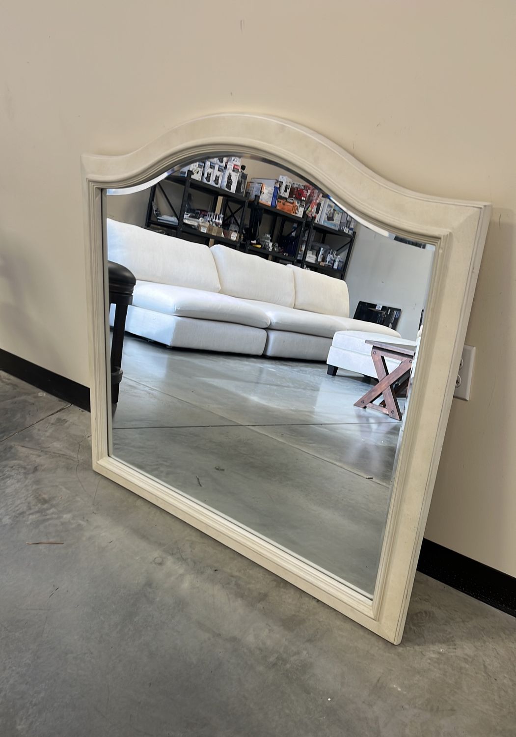 B755 TEGANVILLE - BEDROOM MIRROR