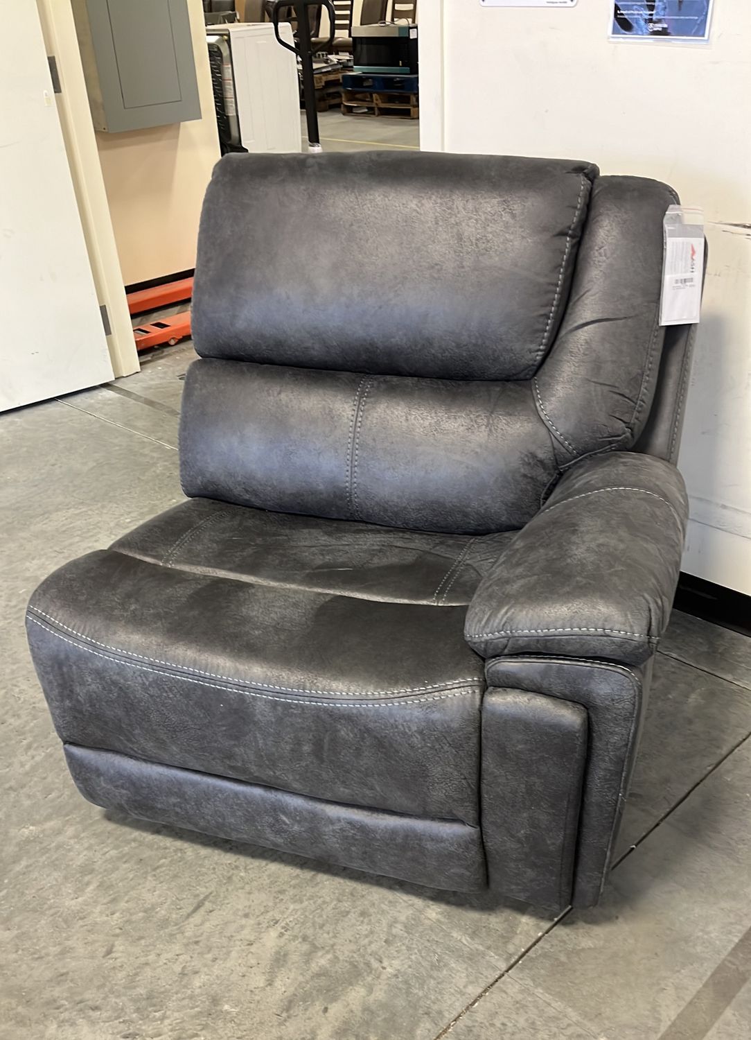 69204 WYERVILLE - RAF ZERO WALL POWER RECLINER