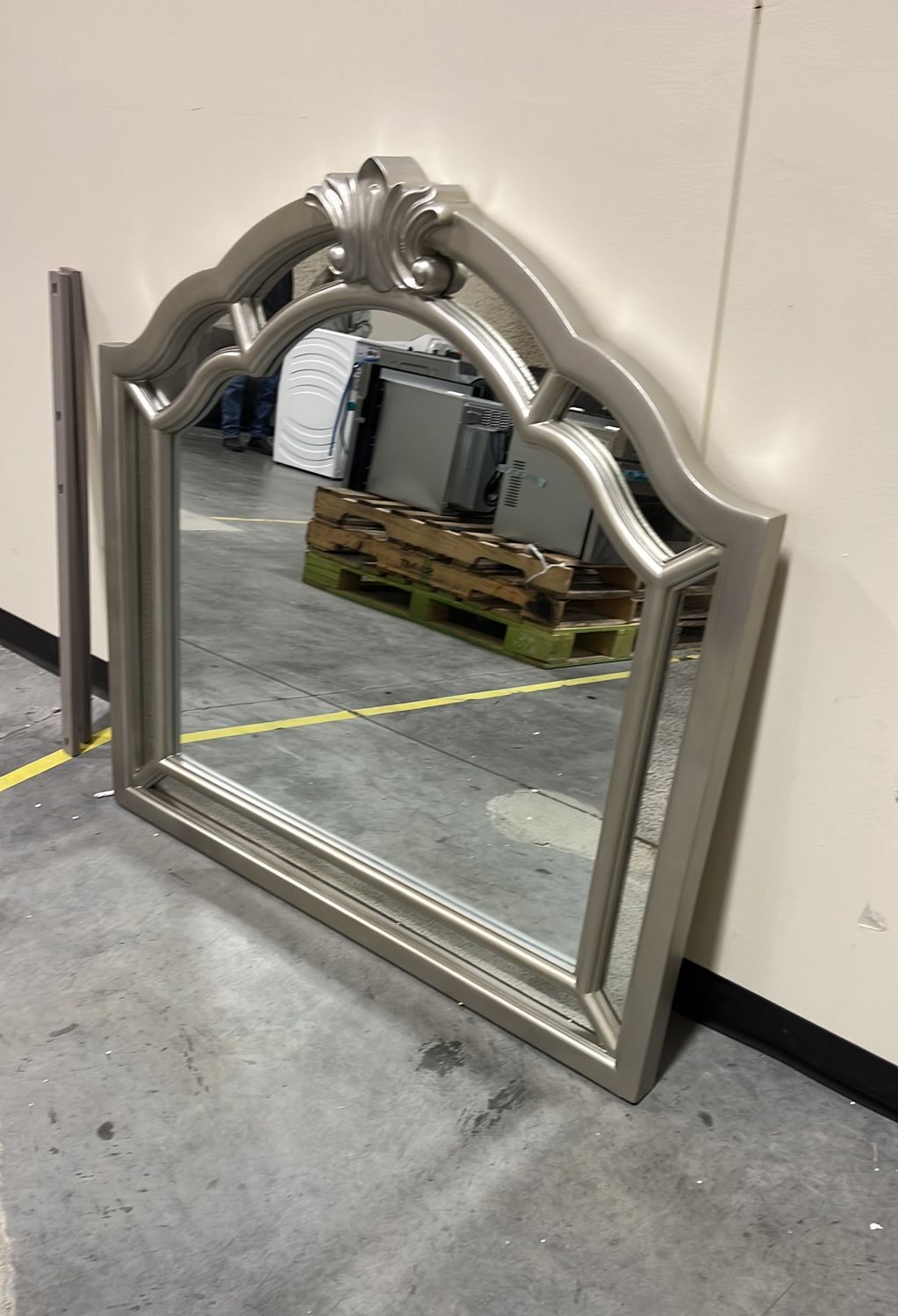 B720 BIRLANNY - BEDROOM MIRROR