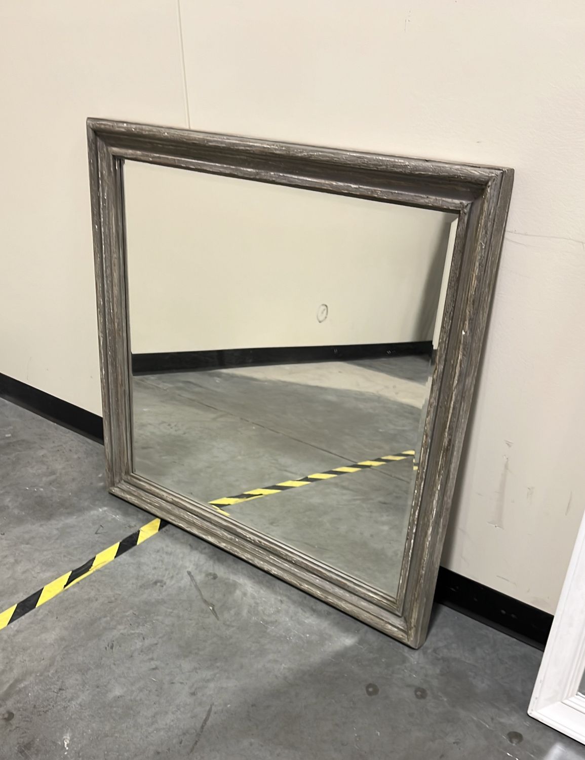 B644 MARLENY - BEDROOM MIRROR