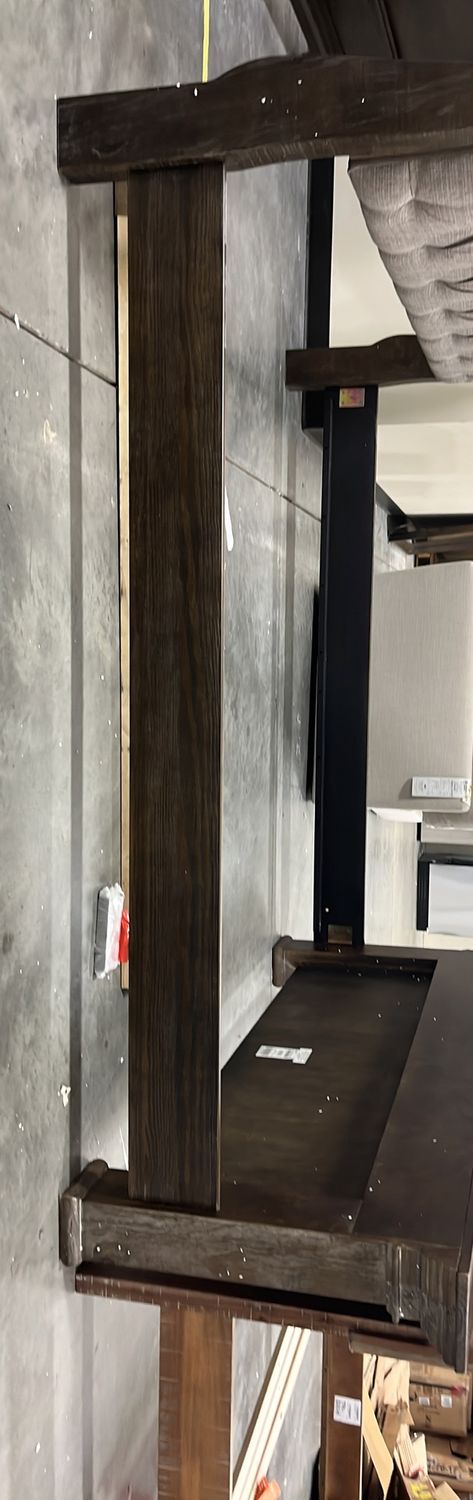 B813 WYNDAHL - KING PANEL RAILS