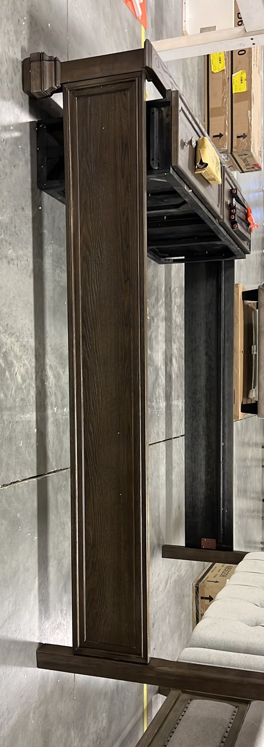 B737 MIKALENE - QUEEN PANEL RAILS