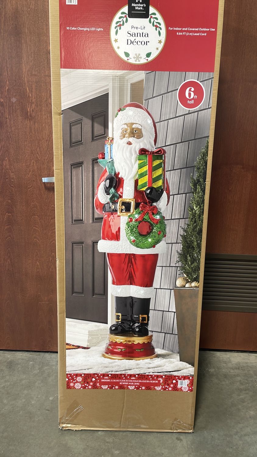 Member's Mark LED Pre-Lit Resin Santa, 6ft, Multicultural