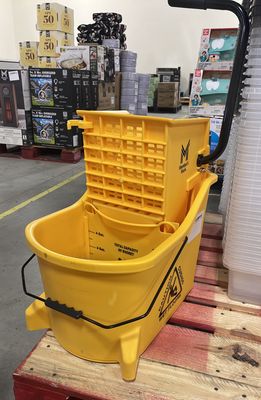 Member's Mark Commercial Mop Bucket with Wringer,