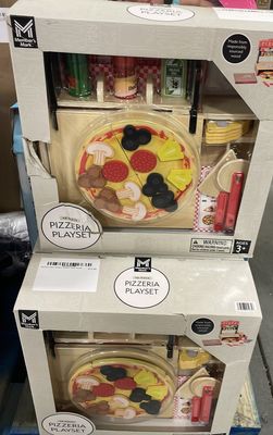 Member's Mark Tabletop Wooden Pizza Playset