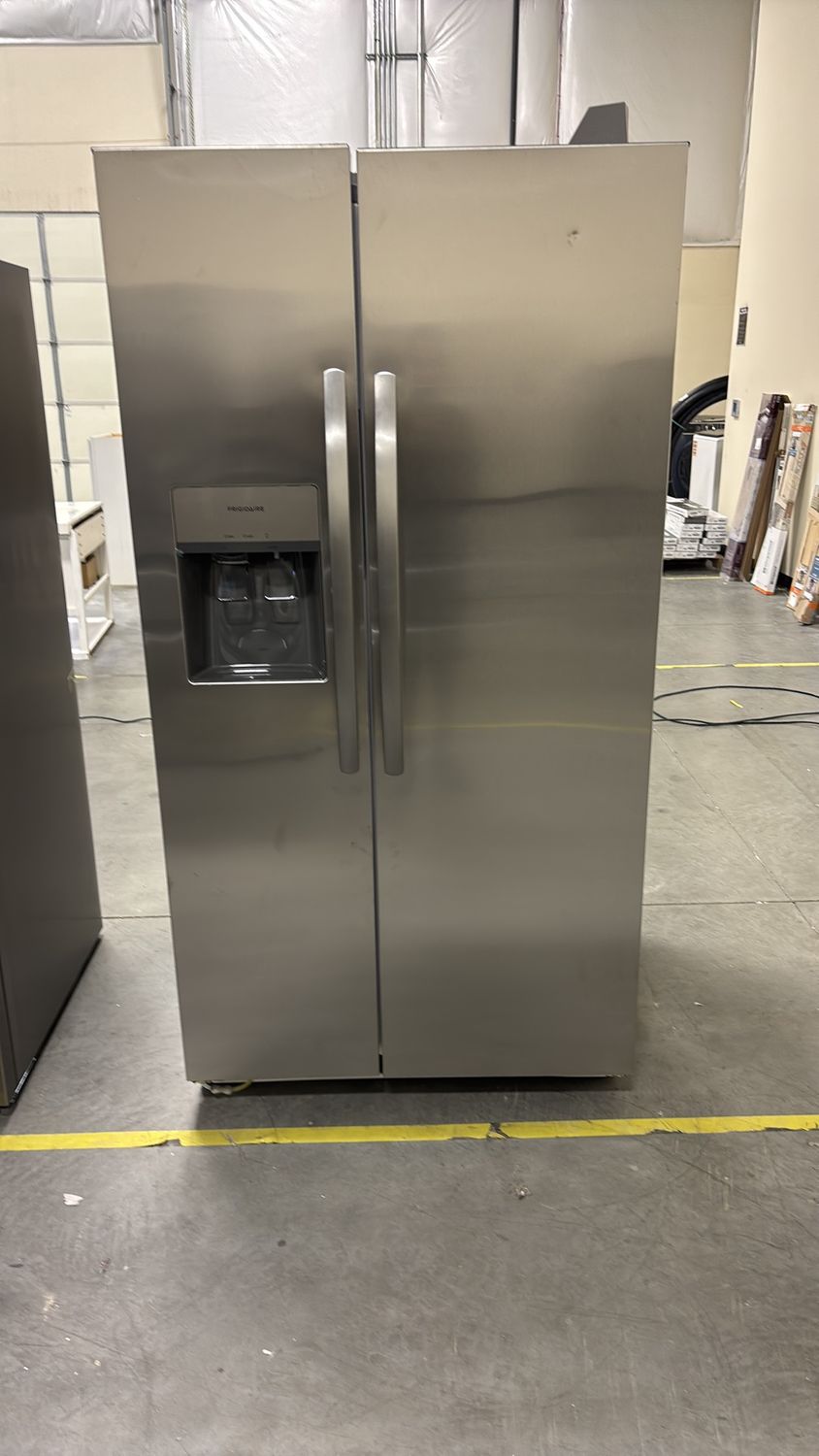 Frigidaire 25.6-cu ft Side-by-Side Refrigerator with Ice Maker (Stainless Steel) ENERGY STAR