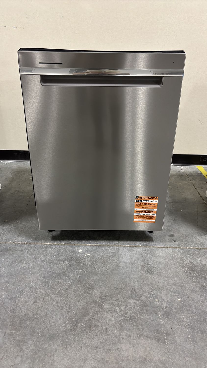 Whirlpool - 24" Top Control Built-In Stainless Steel Tub Dishwasher with 3rd Rack, FingerPrint Resistant, and 47 dBA - Stainless Steel