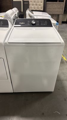 Whirlpool - 4.6 Cu. Ft. Top Load Washer with Built-In Water Faucet - White