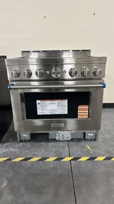 KitchenAid - Commercial-Style 5.1 Cu. Ft. Slide-In Gas True Convection Range with Self-Cleaning - Stainless Steel