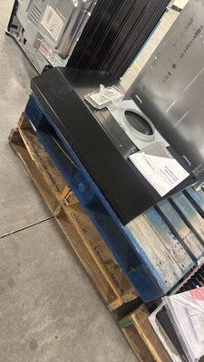 Frigidaire - 30 inches - Convertible - Under cabinet Range Hood - Black