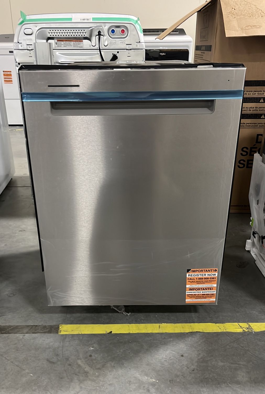 Whirlpool 24 in. Dishwasher in Fingerprint Resistant  Stainless Steel with 3rd Rack, 41 DBA