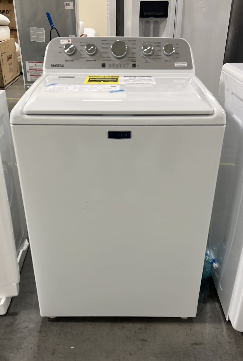 Maytag - 4.5 Cu. Ft. High Efficiency Top Load Washer with  Extra Power Button - White - Model # MVW5035MW