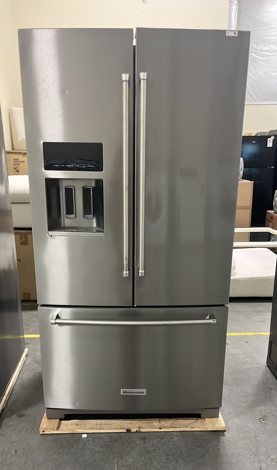 36 Inch Freestanding French Door Refrigerator with 26.8 cu. ft. Capacity, 5 Glass Shelves, SatinGlide® Crispers, ExtendFresh™ Temp System, Exterior Ice/Water Dispenser, ENERGY STAR®, and Star-K: Stain