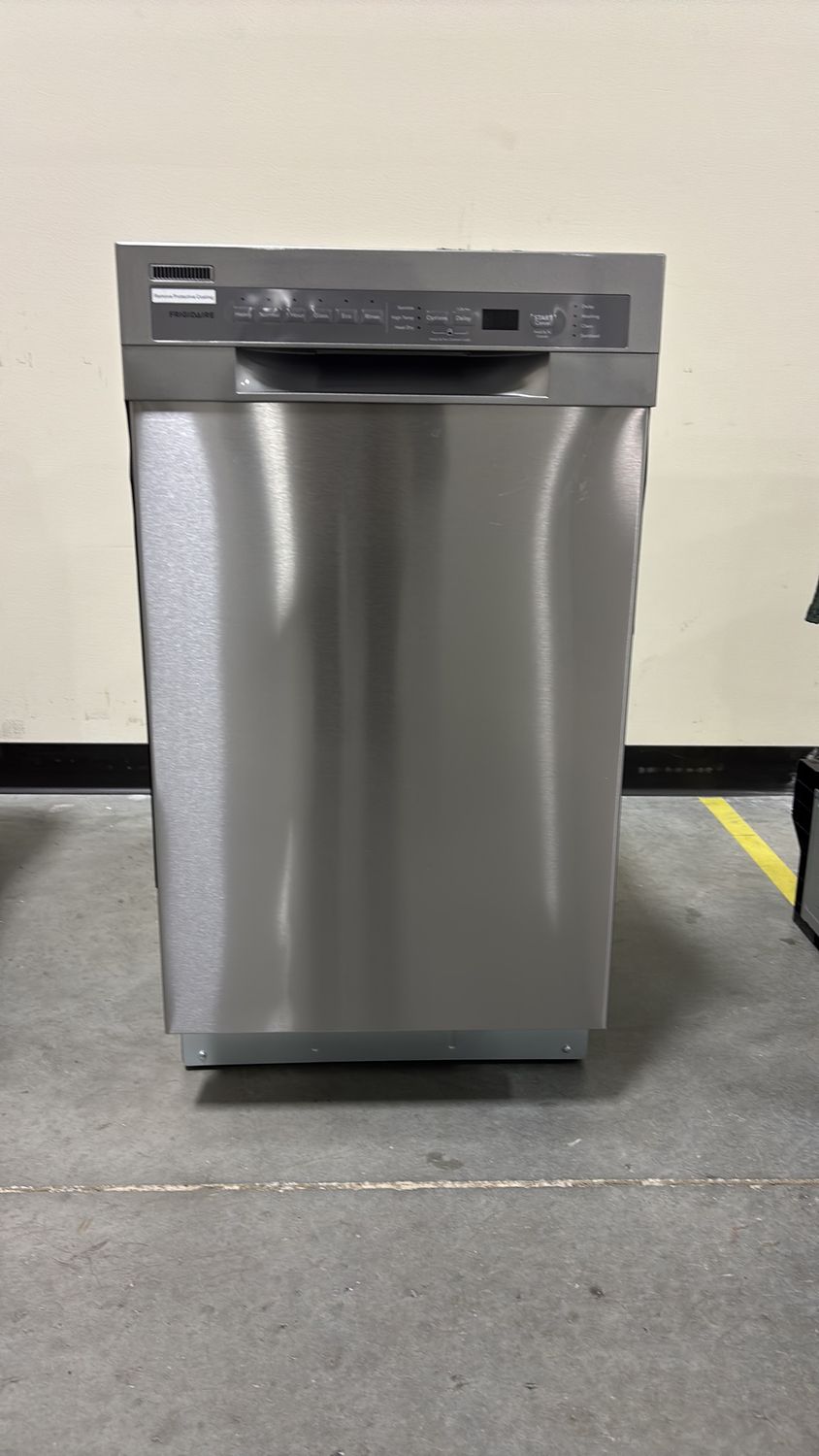 Frigidaire Stainless Steel Tub Front Control 18-in Built-In Dishwasher (Stainless Steel) ENERGY STAR, 52-dBA;