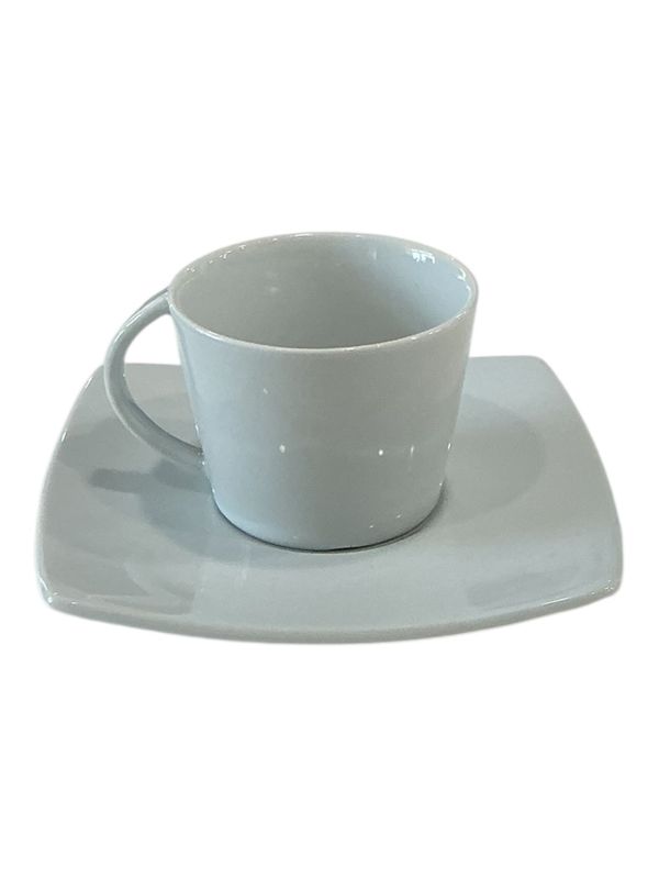 Tea Cups w/ saucer - Oriental