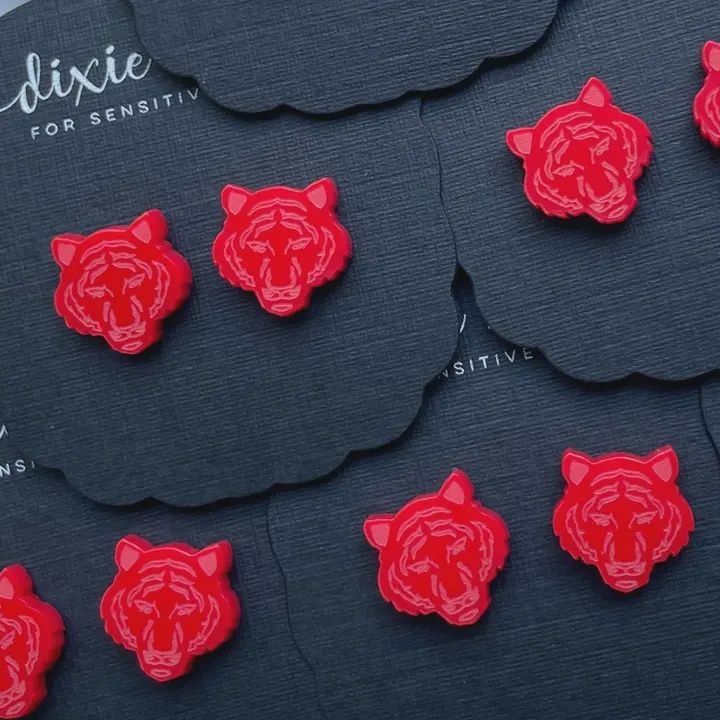 Red Tiger&#39;s Earrings