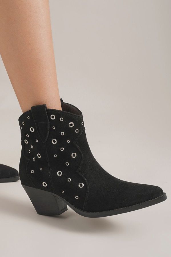 VACA- Studded Western Booties