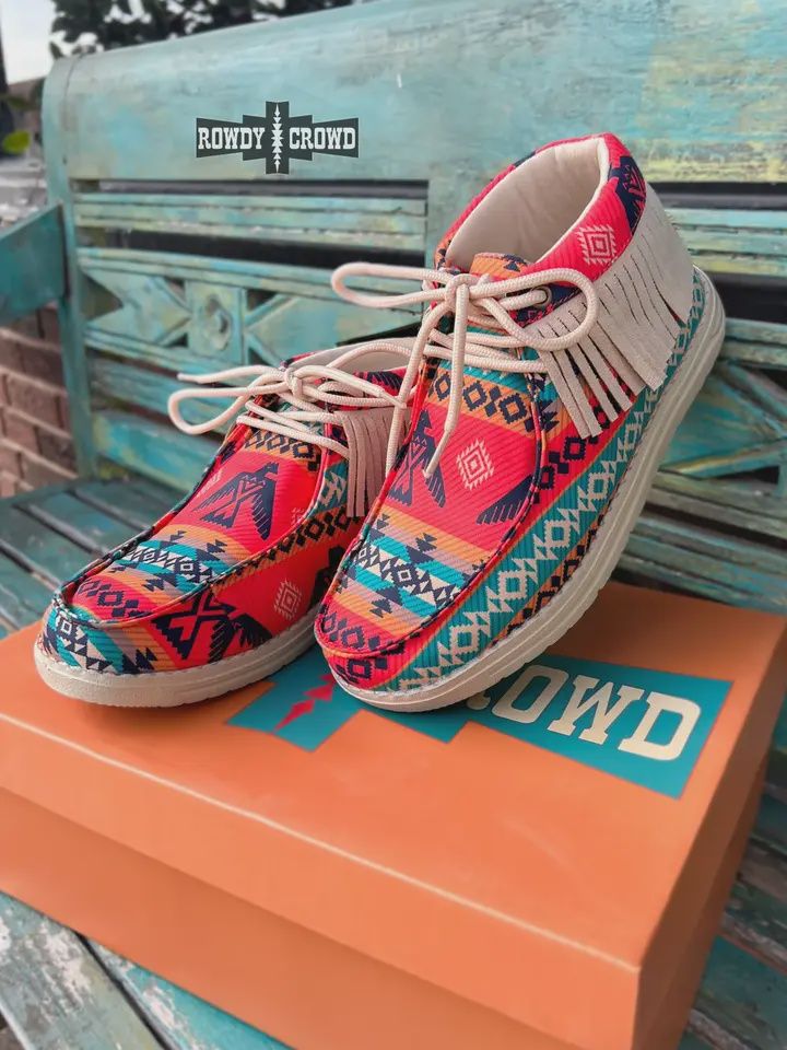 Maverick Moccasins, Size: 7