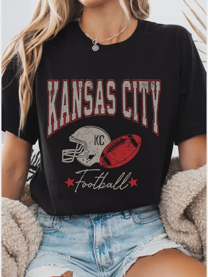 Kansas City Football Graphic Tshirts, Size: Small