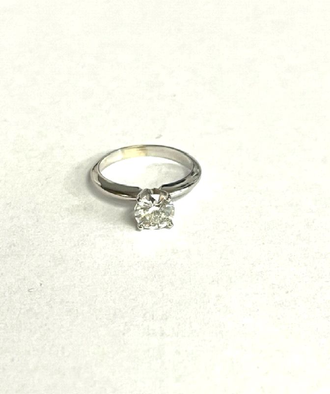 LADY'S 14K GOLD SOLITAIR RING