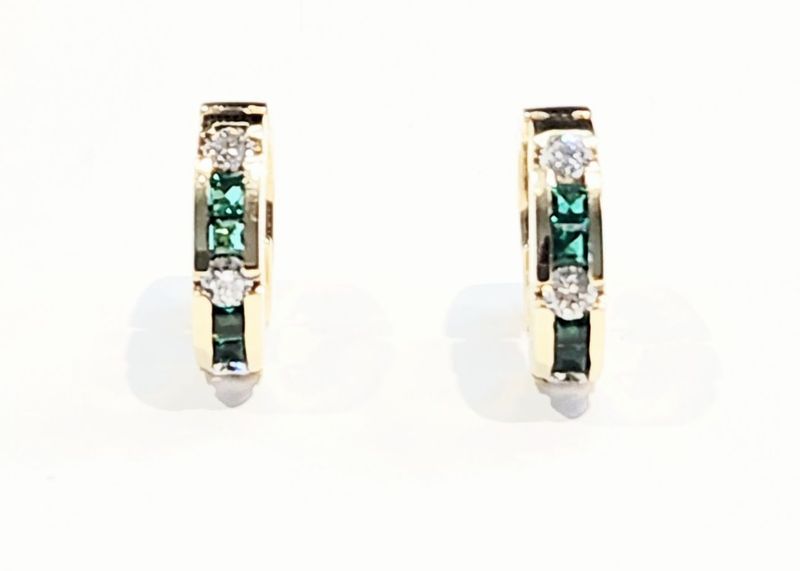 14K GOLD EMERALD DIAMOND EARRINGS 0.77CT EMERALD DIAMOND 0.75CT 14K GOLD EMERALD DIAMOND EARRINGS 0.77CT EMERALD DIAMOND 0.75CT
