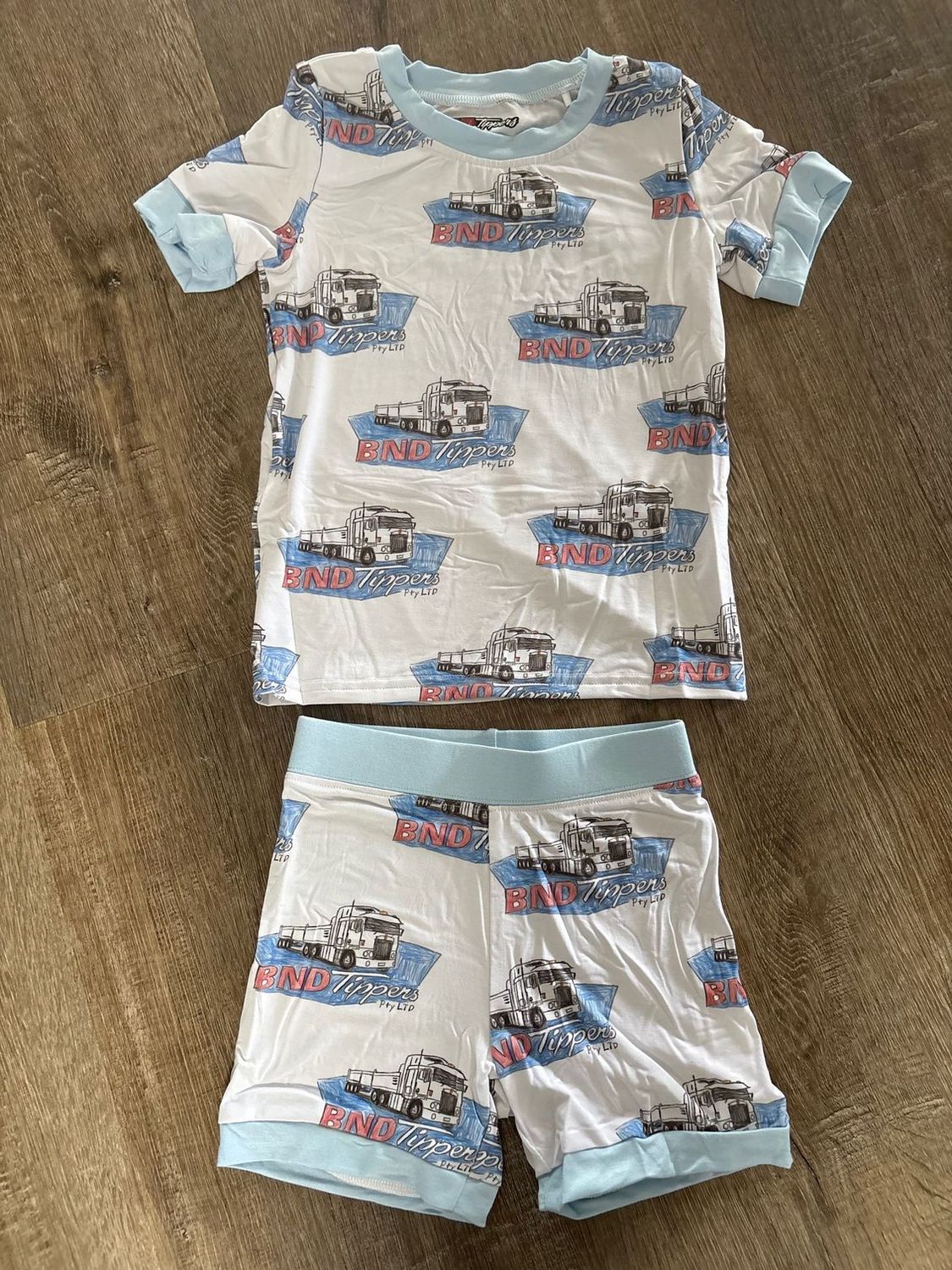 KIDS BND Short set BOYS PJs - SIZE 4