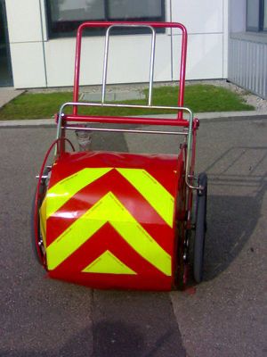 Housse bâche de signalisation pour dévidoir central véhicule incendie rétro réfléchissant Housse bâche de signalisation pour dévidoir central véhicule incendie rétro réfléchissant