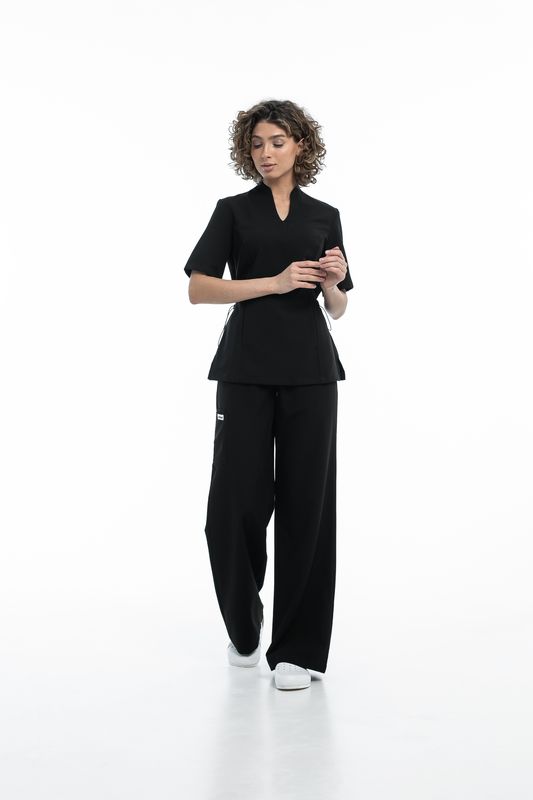 Clean Women’s Scrub Set