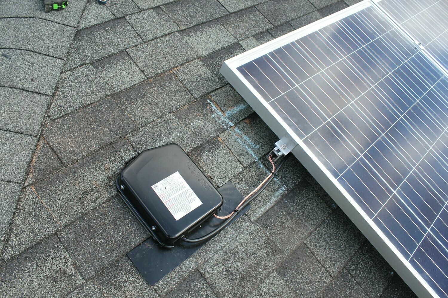 Rooftop AC Combiner Box for Breakers