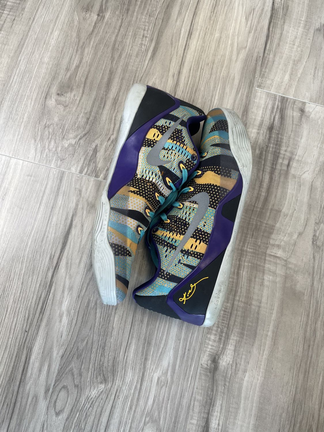 KOBE 9 MULTI COLOR | NO BOX |, USED: 11