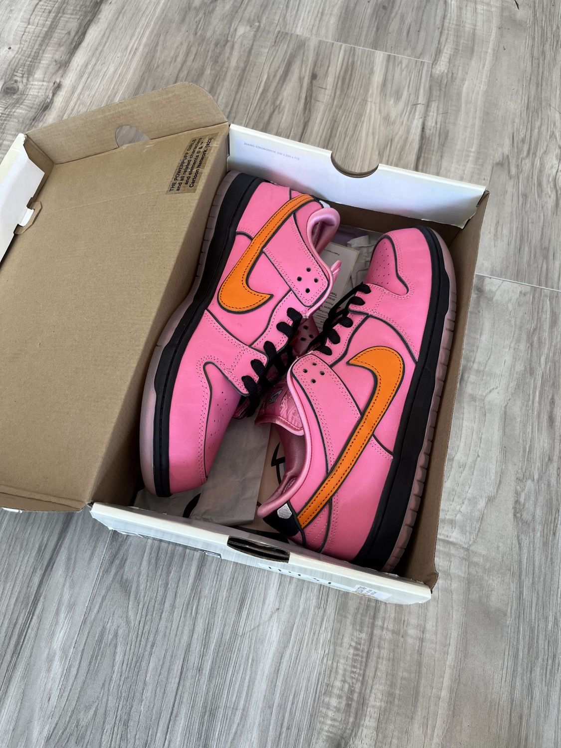 SB DUNK LOW POWERPUFF PINK, USED: 10.5