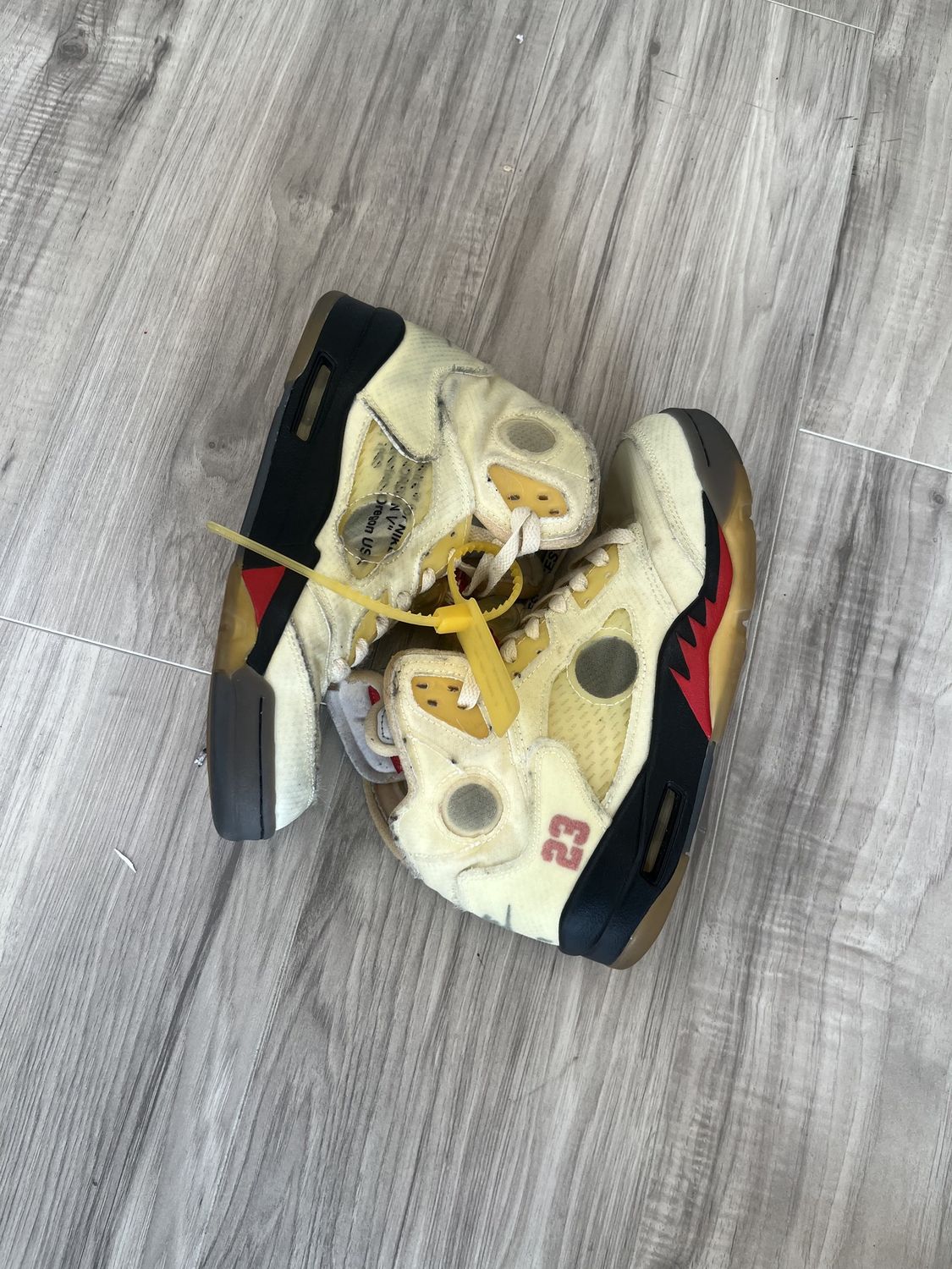 JORDAN 5 OFF WHITE SAIL, USED: 7.5