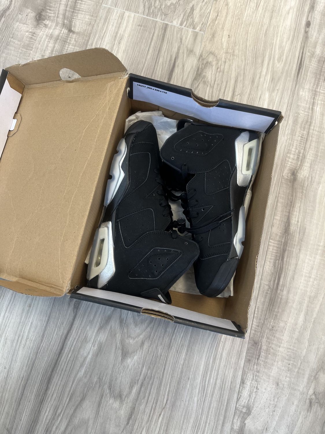 JORDAN 6 CHROME, USED: 6.5Y