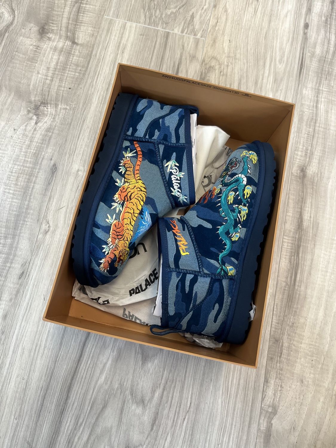 UGG MID PALACE NAVY | NEW |, NEW: 9