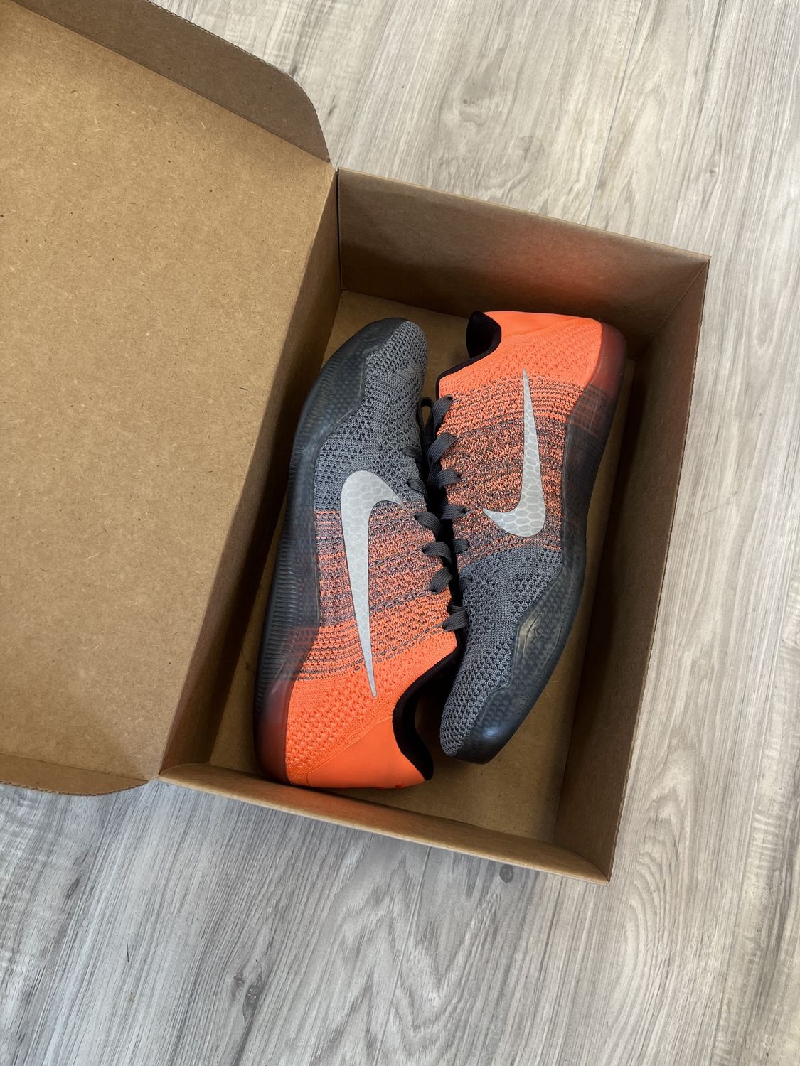 KOBE 11 EASTER | NO BOX |, USED: 9.5