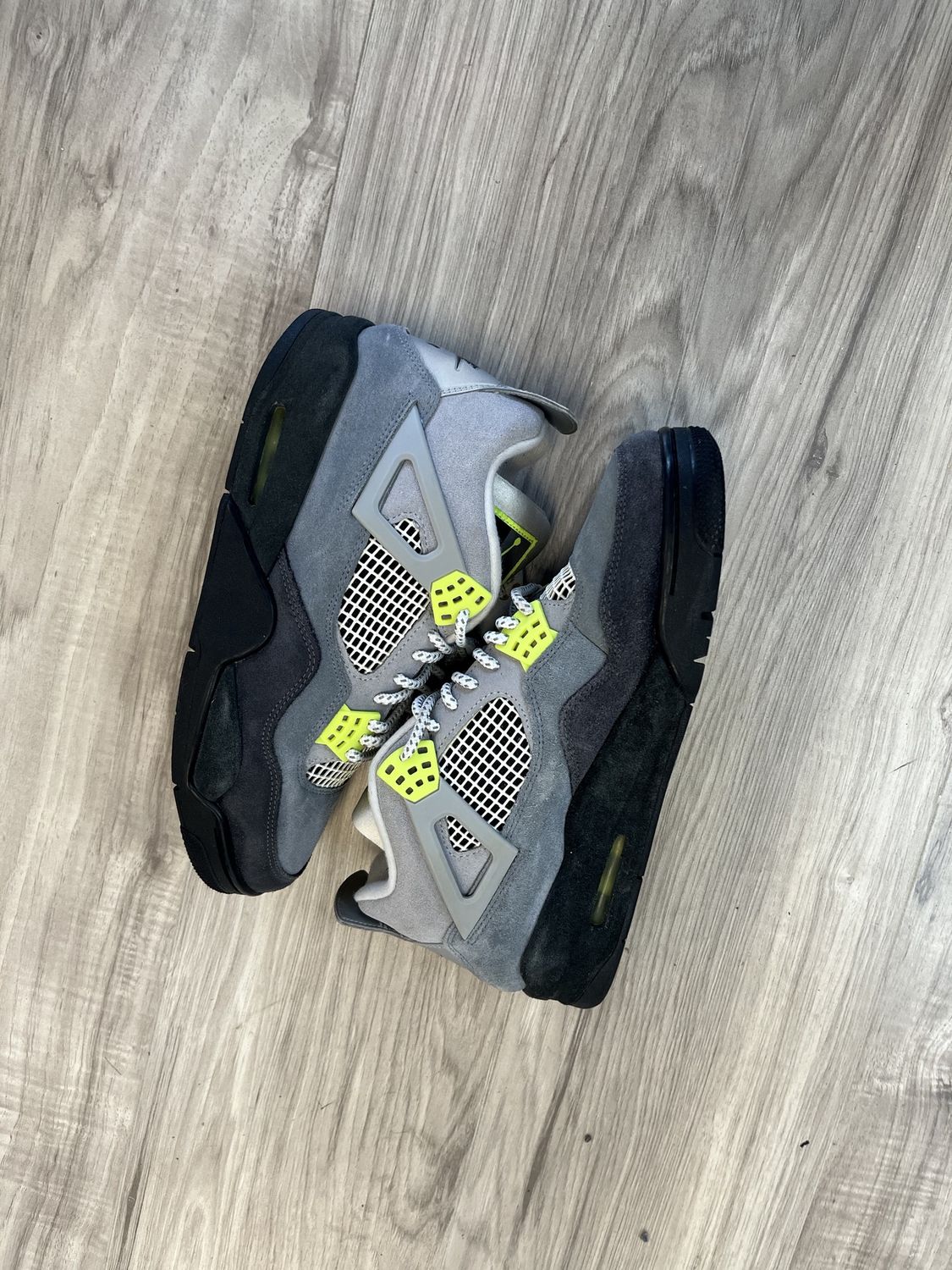 JORDAN 4 NEON | NO BOX |, USED: 9