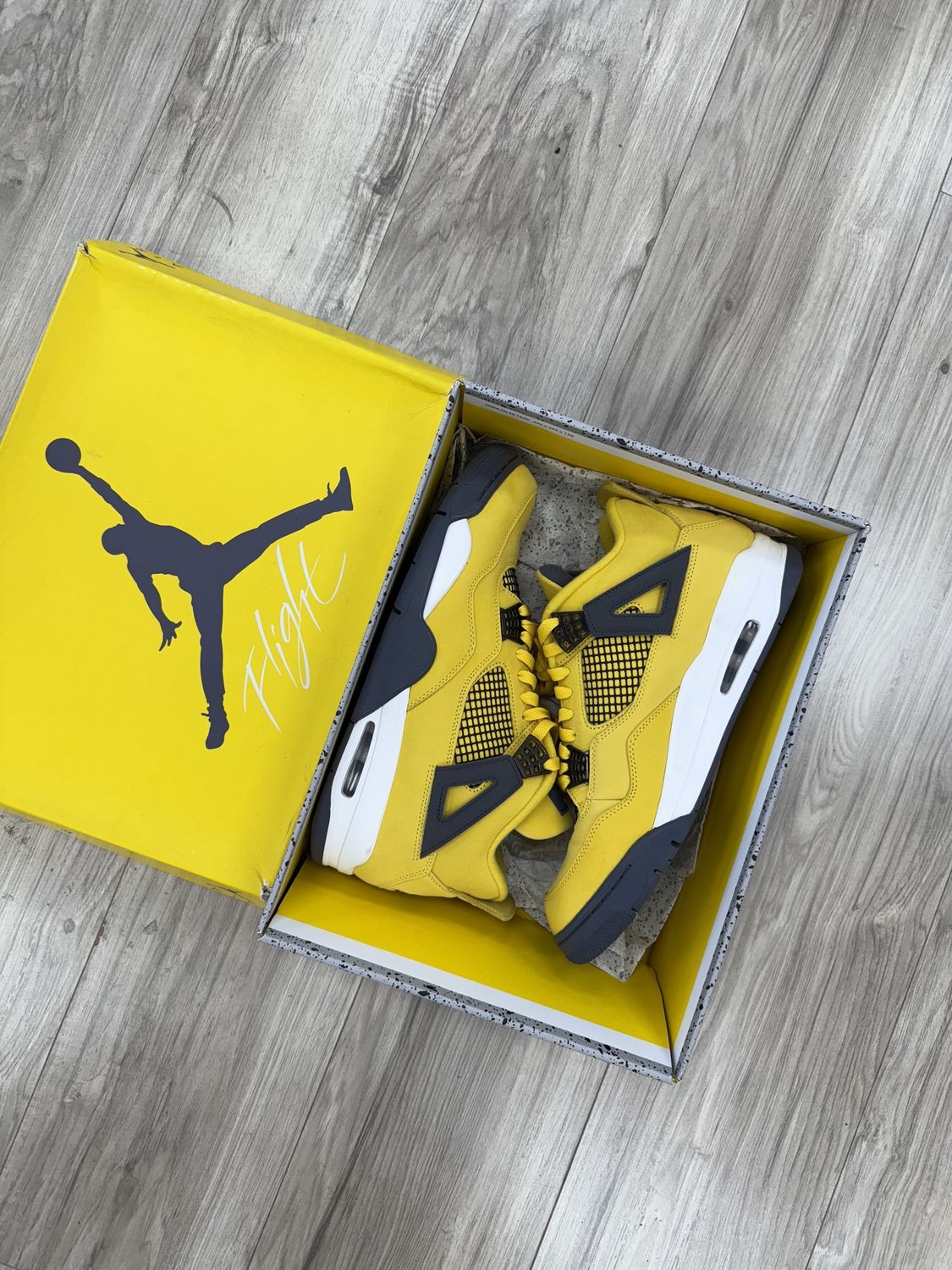 JORDAN 4 LIGHTNING, USED: 12.5