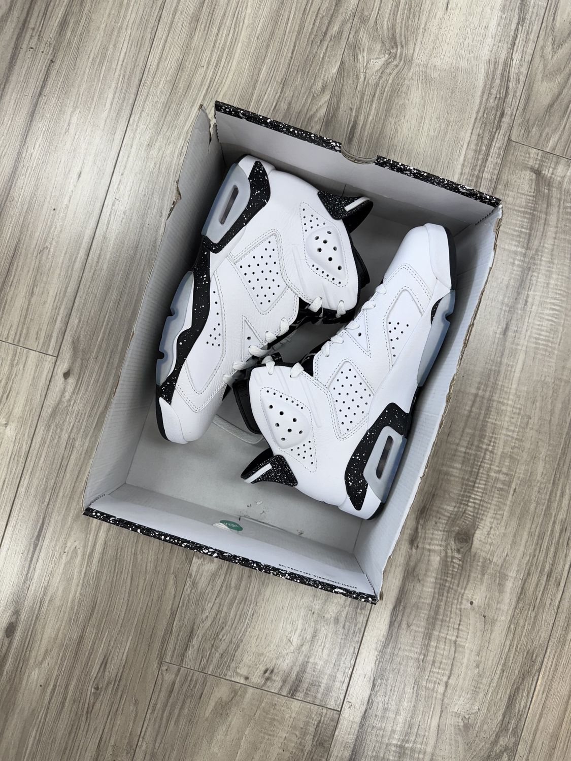 JORDAN 6 REVERSE OREO | NO LID | NEW |, NEW: 8