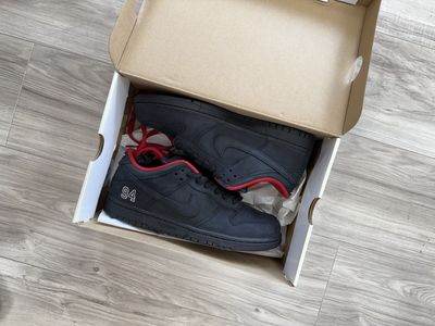 SB DUNK LOW SUPREME BLACK  | NEW |