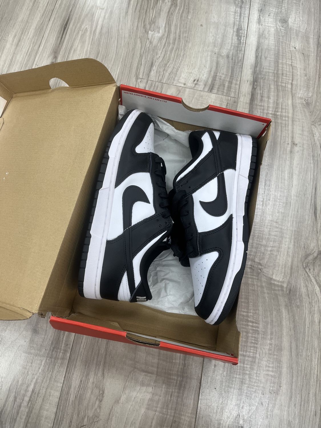 DUNK LOW WHITE BLACK PANDA, USED: 10