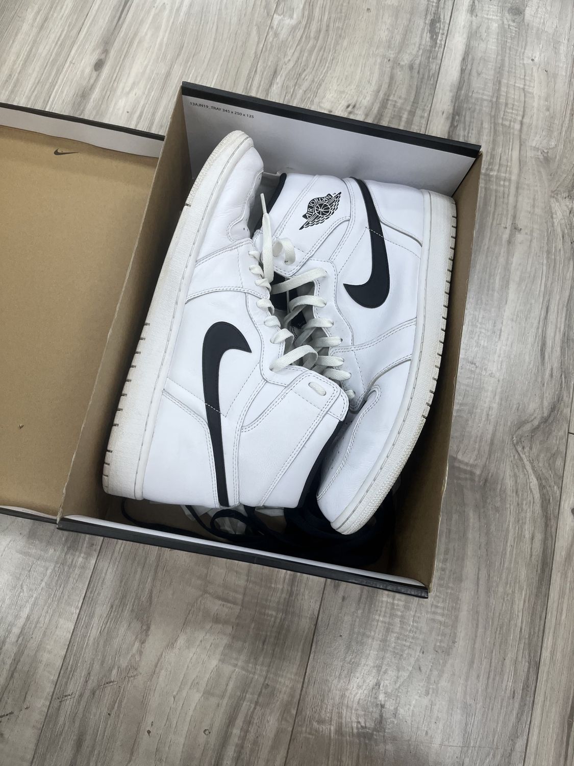 JORDAN 1 YIN YANG, USED: 13