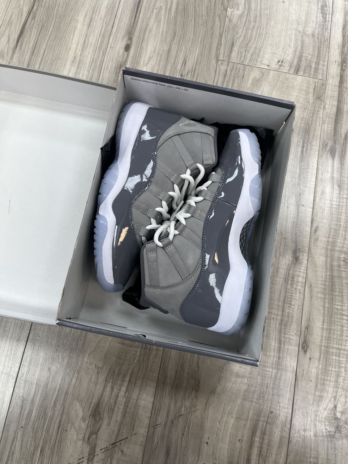 JORDAN 11 HIGH COOL GREY, USED: 8