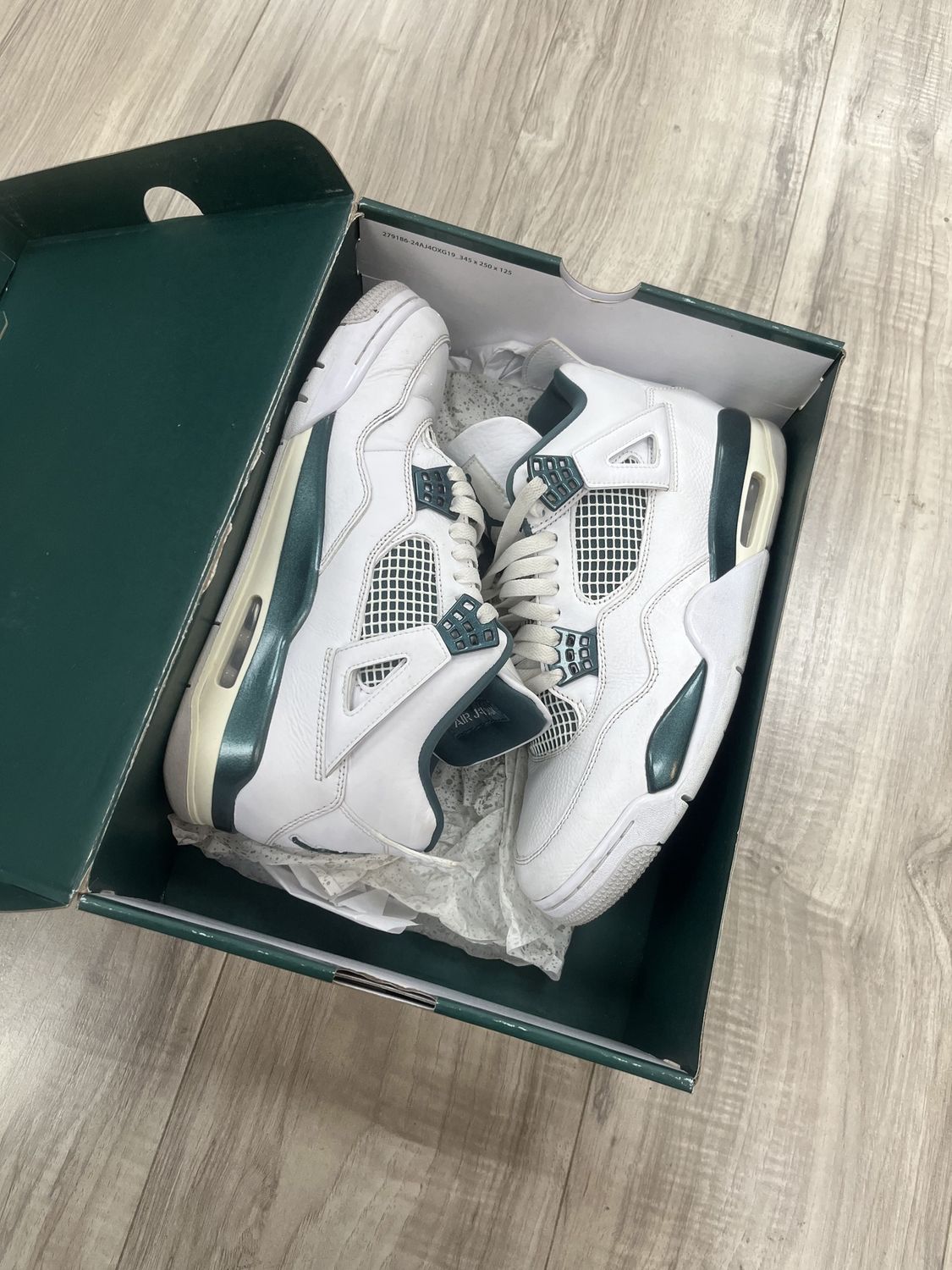 JORDAN 4 OXIDIZED GREEN, USED: 9.5