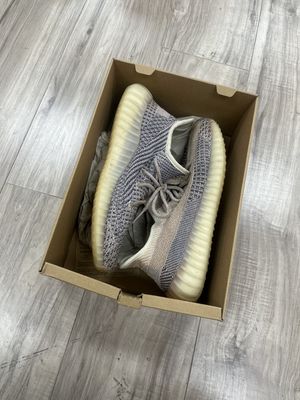 YEEZY 350 V2 ASH PEARL