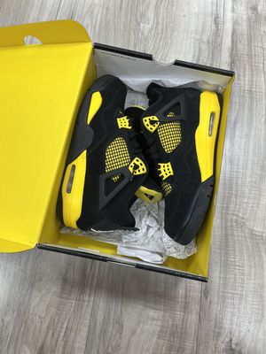 JORDAN 4 YELLOW THUNDER