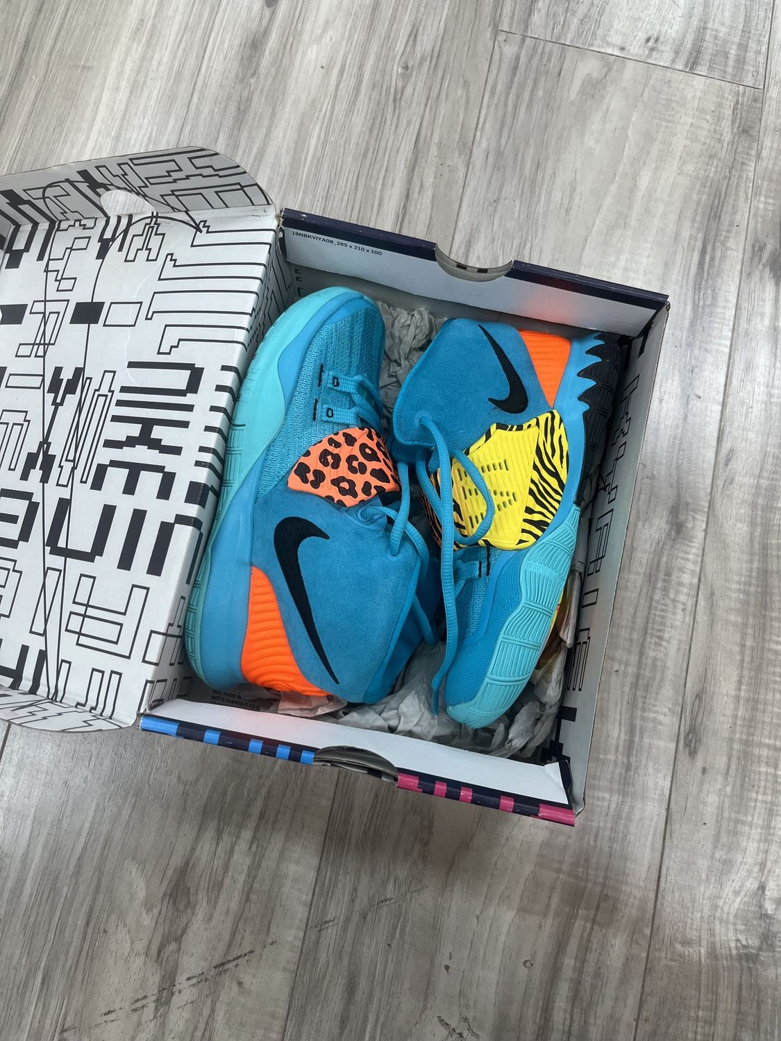 KYRIE 6 ORACLE AQUA, USED: 2Y