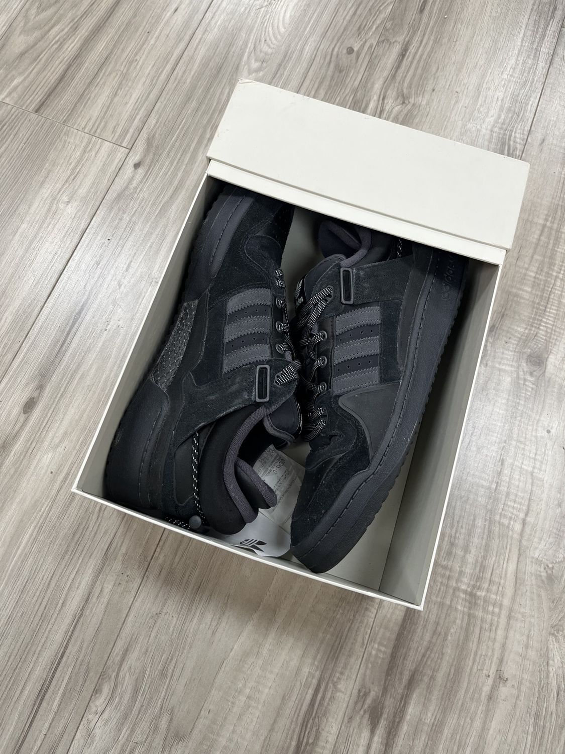 BAD BUNNY BLACK, USED: 11