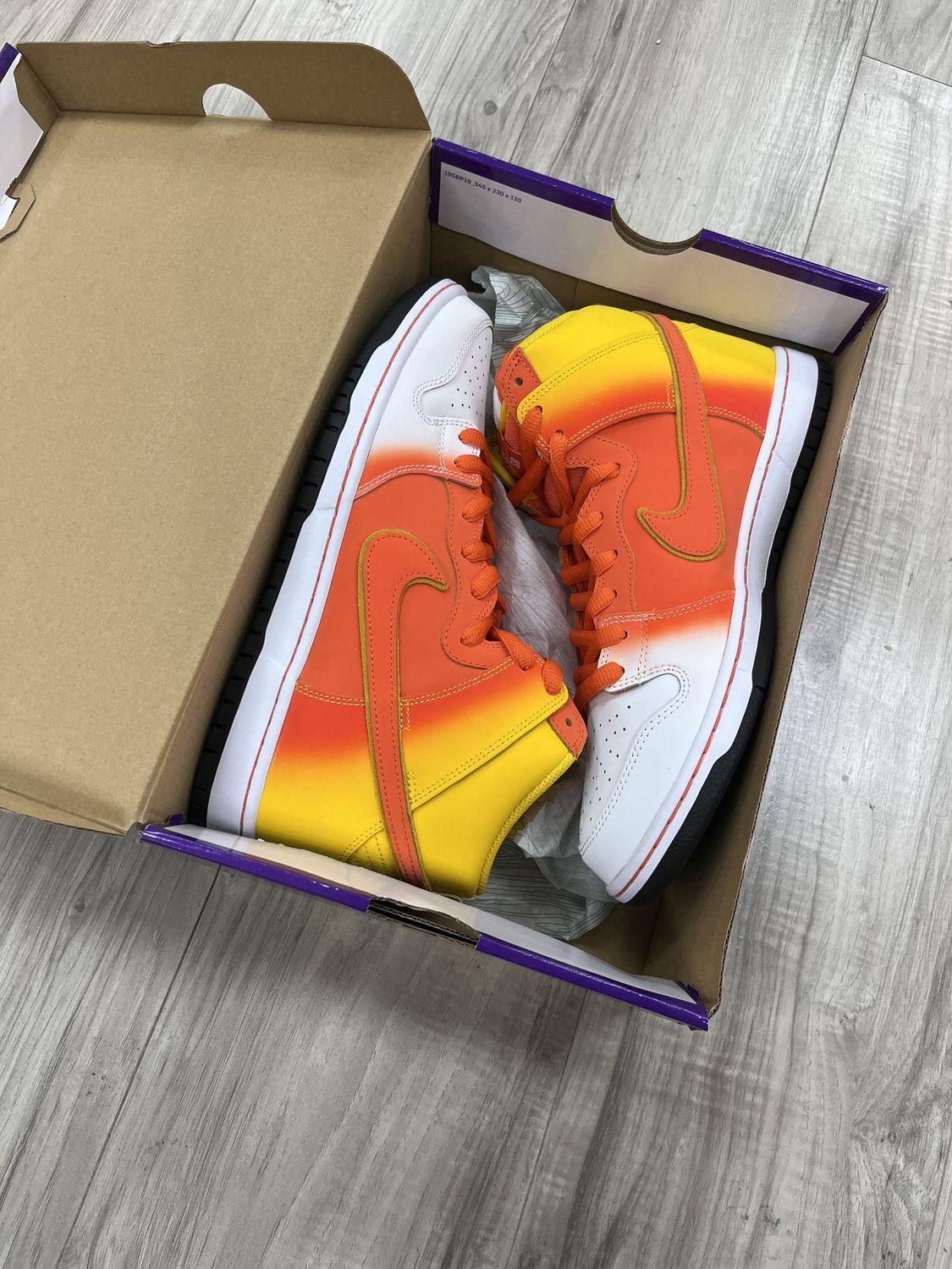 DUNK HIGH SB CANDY CORN | NEW |, NEW: 11