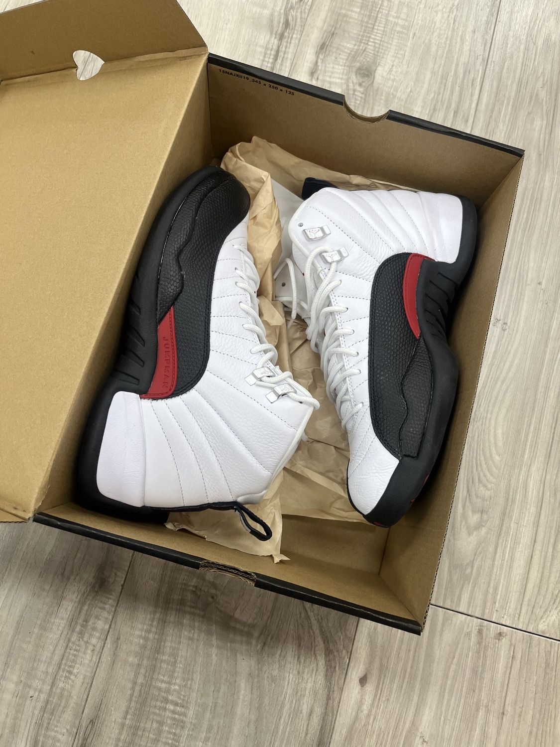 JORDAN 12 TAXI FLIP, USED: 8.5